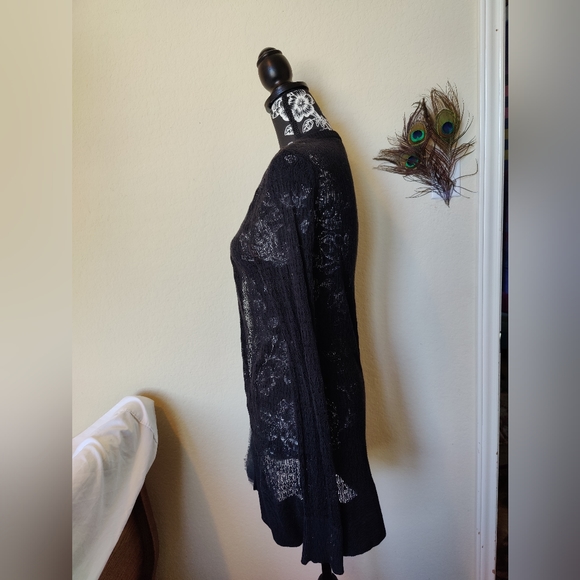 LC Lauren Conrad pretty, delicate & unique woven black cardigan π€ (Small) π€ - Picture 3 of 16